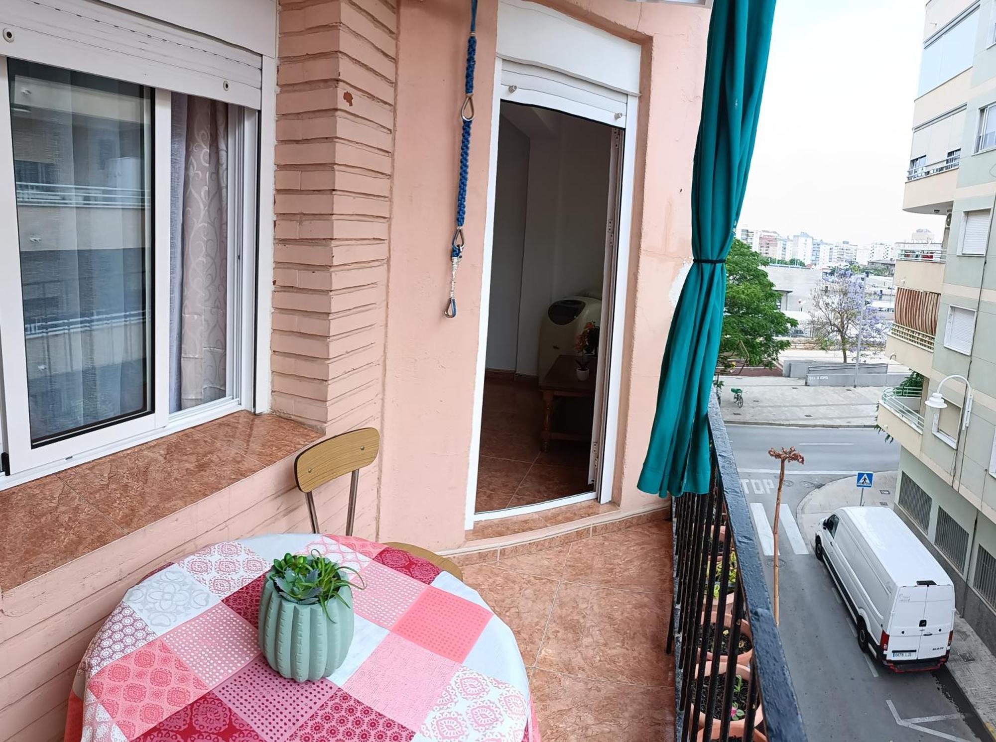 Daoiz, Vivienda Vacacional Para Familias Y Mayores De 25 Anos En El Grao De Gandia 3Ro Sin Ascensor Playa de Gandia Экстерьер фото