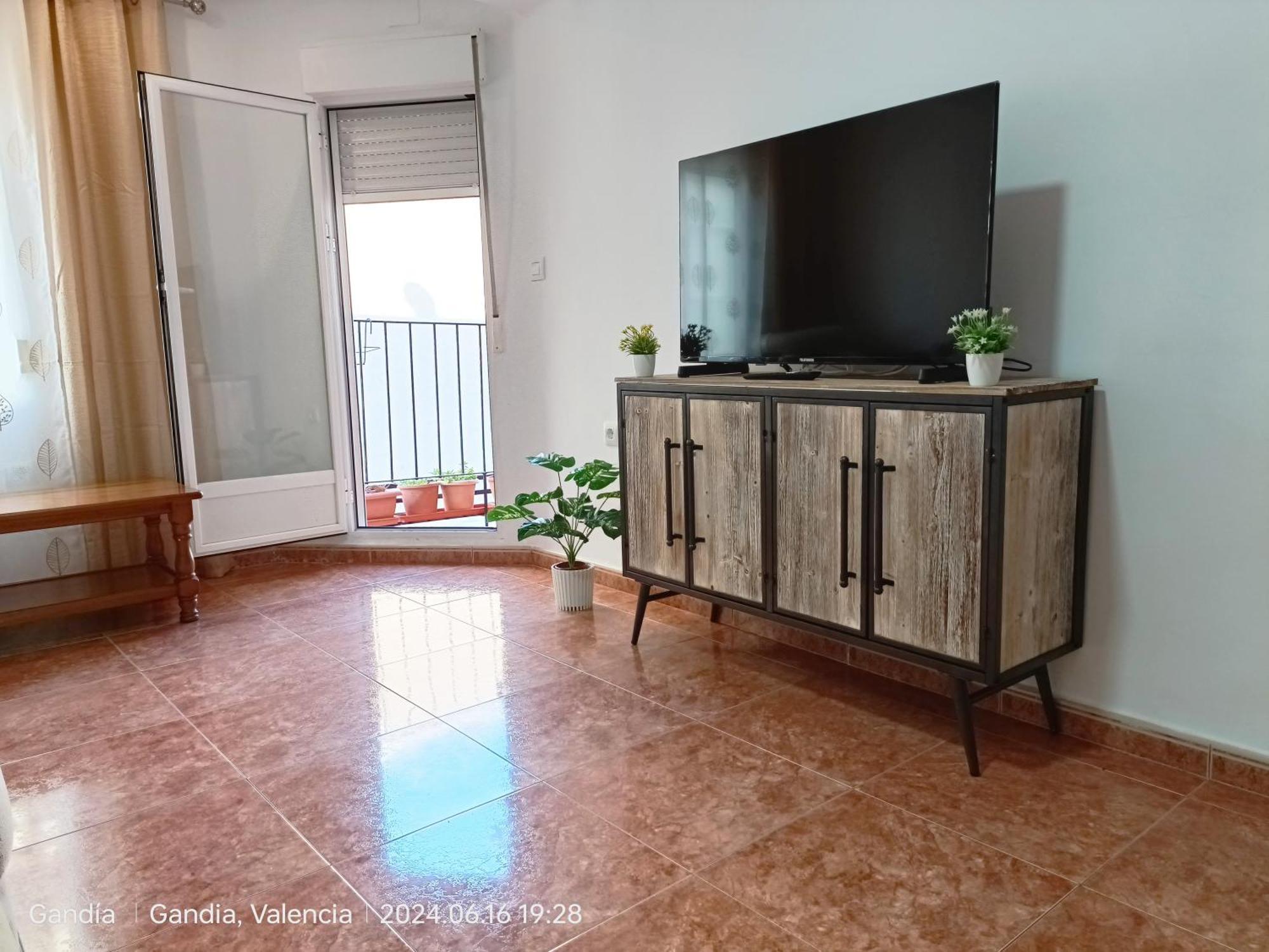 Daoiz, Vivienda Vacacional Para Familias Y Mayores De 25 Anos En El Grao De Gandia 3Ro Sin Ascensor Playa de Gandia Экстерьер фото